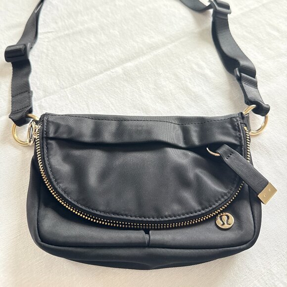 Lululemon All Night Festival Crossbody Bag - Picture 1 of 4